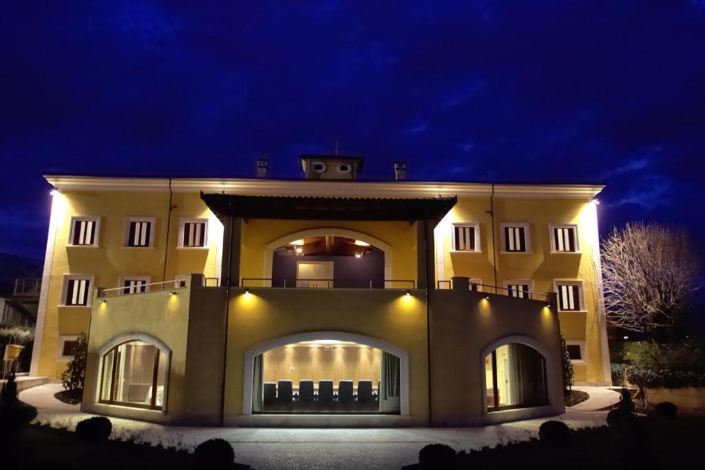 La Dimora del Baco Hotel LʼAquila Exterior foto